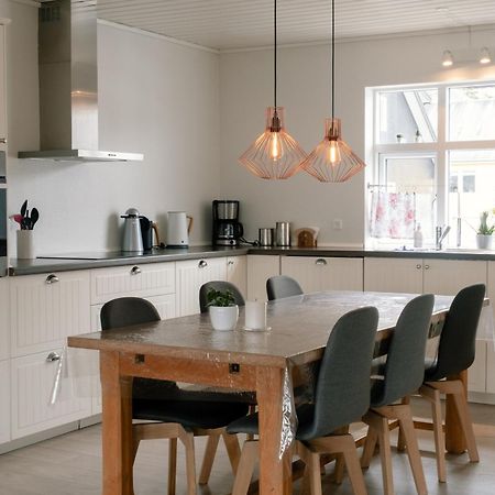 Spacious City Center Home By The Sea Klaksvík Extérieur photo