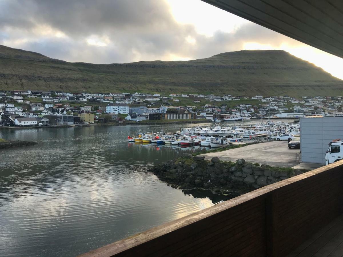 Spacious City Center Home By The Sea Klaksvík Extérieur photo